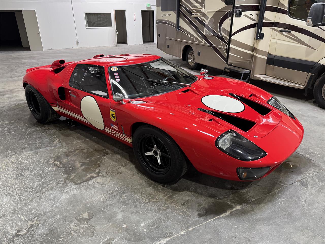 Ford-Gt40-1966-Red-Black-17