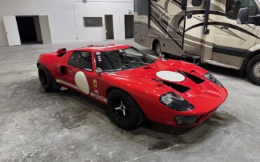 Ford-Gt40-1966-Red-Black-2
