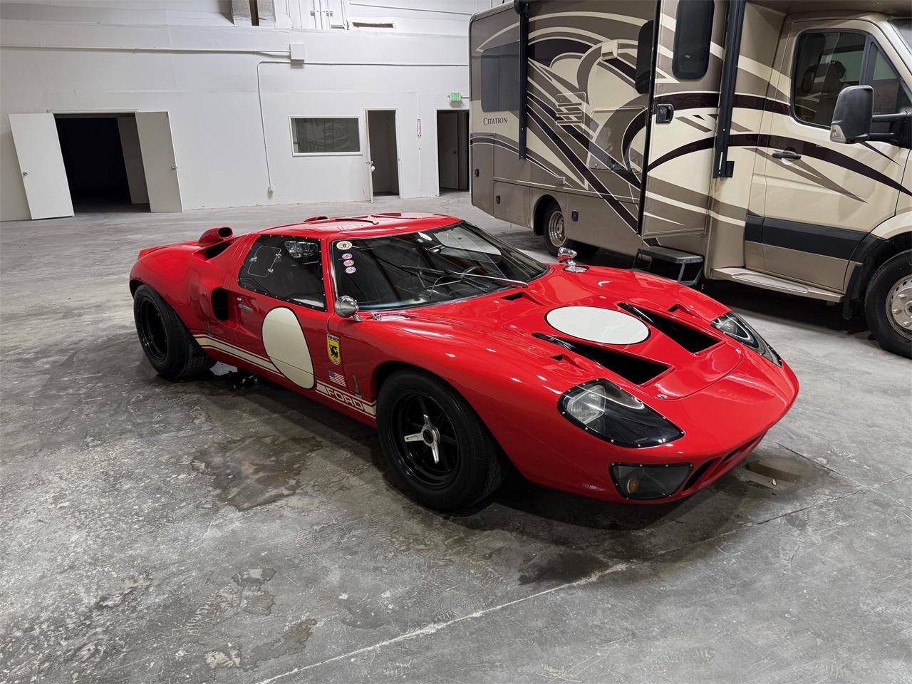 Ford-Gt40-1966-Red-Black-2