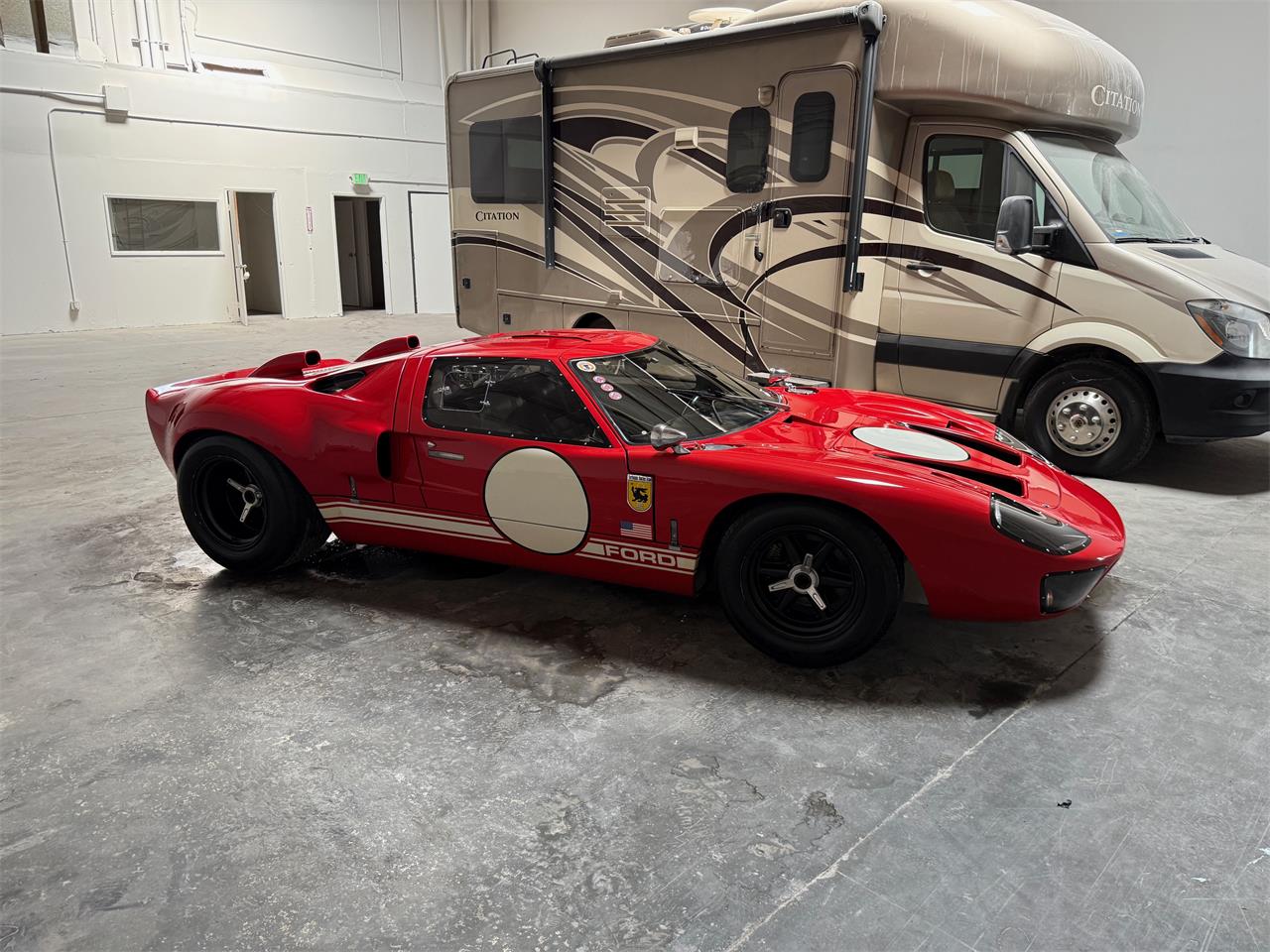 Ford-Gt40-1966-Red-Black-21