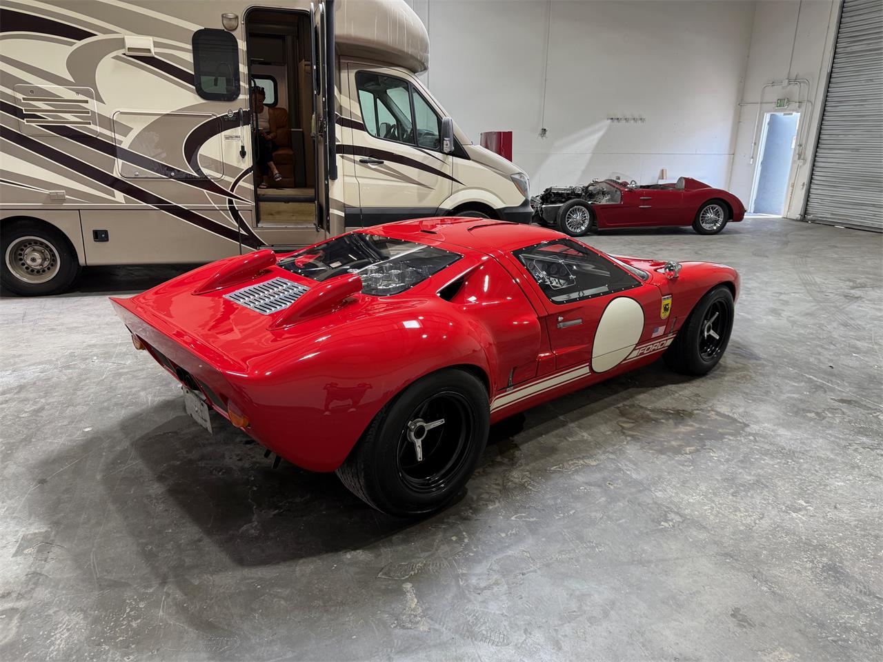 Ford-Gt40-1966-Red-Black-5