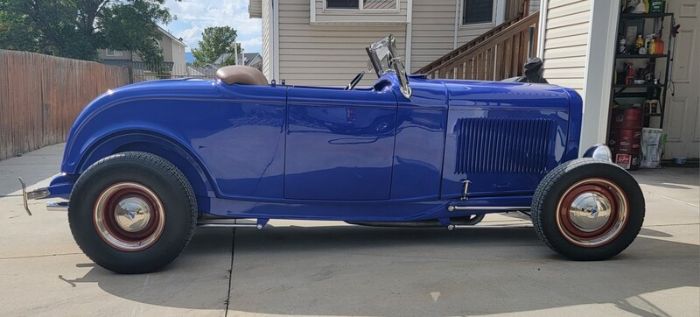 Ford-High-boy-1932-Blue-Tan-Leather-19