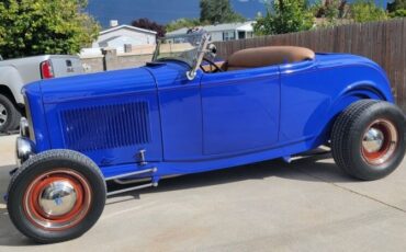 Ford-High-boy-1932-Blue-Tan-Leather-20