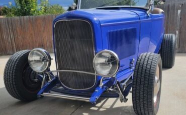 Ford-High-boy-1932-Blue-Tan-Leather-22