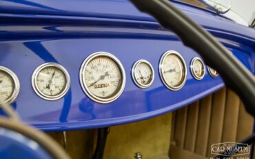 Ford-High-boy-1932-Light-Blue-Tan-27