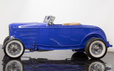 Ford-High-boy-1932-Light-Blue-Tan-29