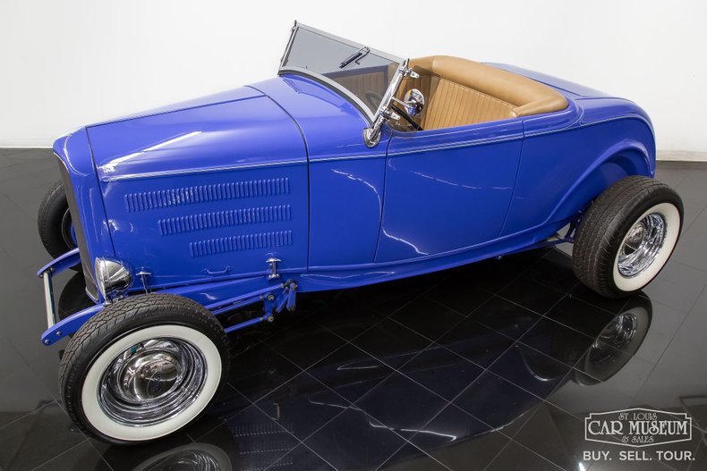 Ford-High-boy-1932-Light-Blue-Tan-36