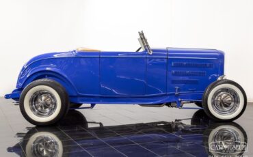 Ford-High-boy-1932-Light-Blue-Tan