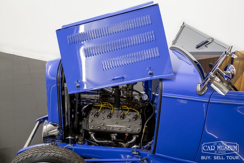 Ford-High-boy-1932-Light-Blue-Tan-4