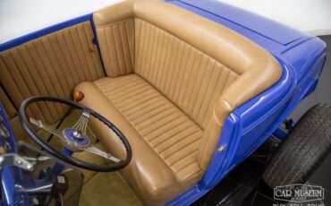 Ford-High-boy-1932-Light-Blue-Tan-49