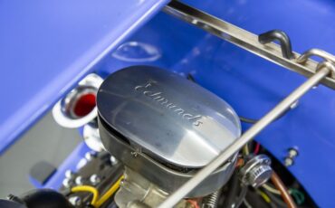 Ford-High-boy-1932-Light-Blue-Tan-8
