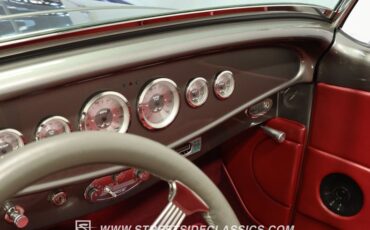 Ford-High-boy-1932-Phantom-Grey-Burgundy-11