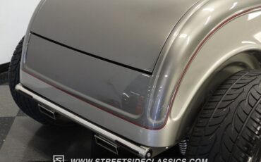 Ford-High-boy-1932-Phantom-Grey-Burgundy-26