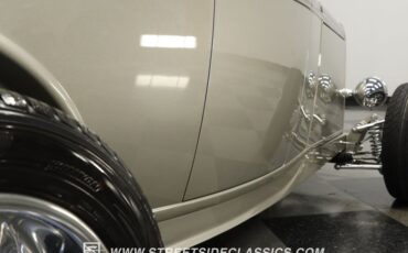 Ford-High-boy-1932-Phantom-Grey-Burgundy-28