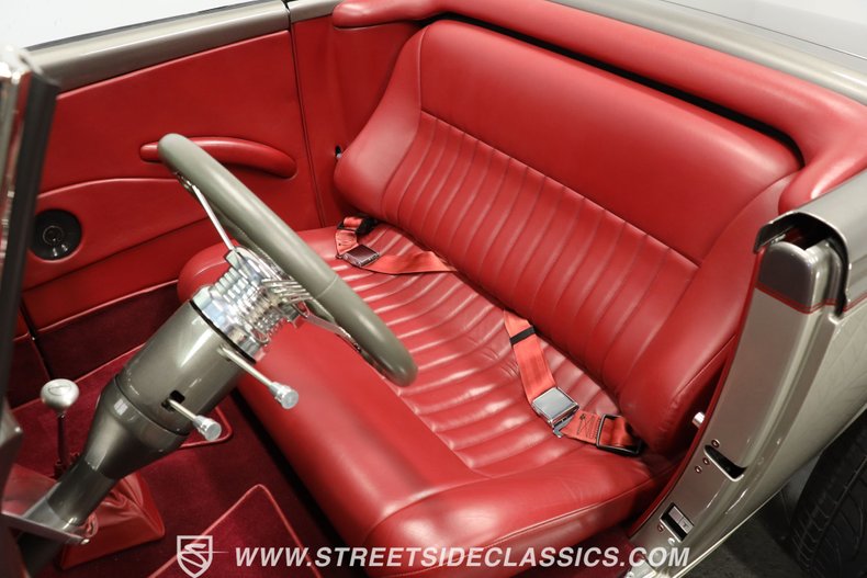 Ford-High-boy-1932-Phantom-Grey-Burgundy-3