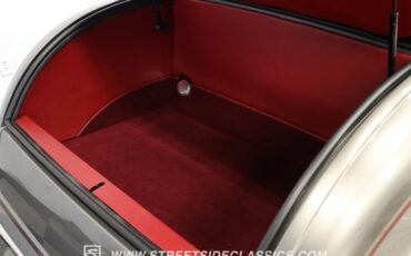 Ford-High-boy-1932-Phantom-Grey-Burgundy-48