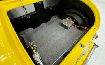 Ford-High-boy-1932-Yellow-Black-10