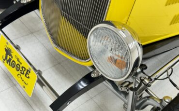 Ford-High-boy-1932-Yellow-Black-22