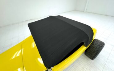 Ford-High-boy-1932-Yellow-Black-26