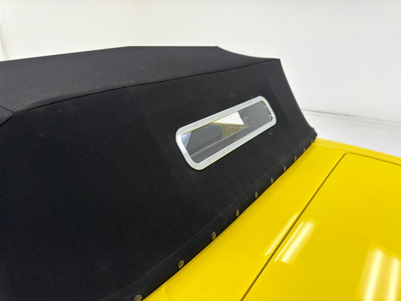 Ford-High-boy-1932-Yellow-Black-28
