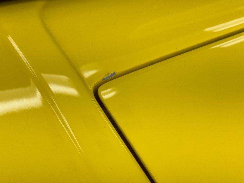Ford-High-boy-1932-Yellow-Black-29