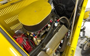 Ford-High-boy-1932-Yellow-Black-31