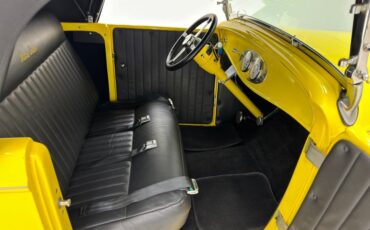Ford-High-boy-1932-Yellow-Black-46