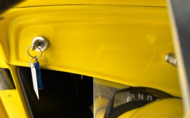 Ford-High-boy-1932-Yellow-Black-7