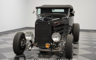 Ford-Highboy-1932-Convertible-22