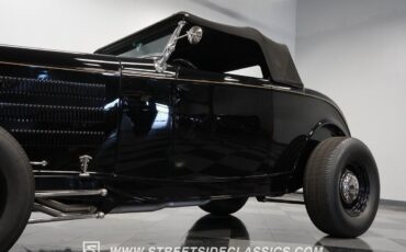 Ford-Highboy-1932-Convertible-23