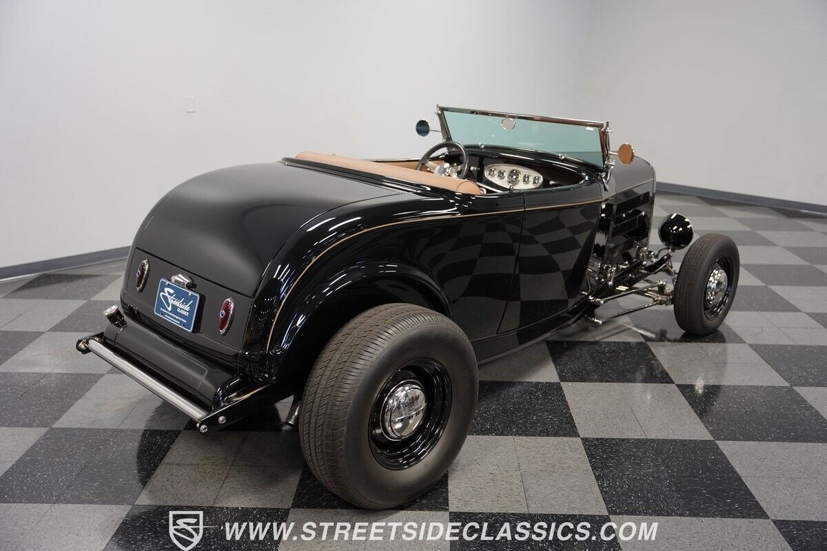 Ford-Highboy-1932-Convertible-29