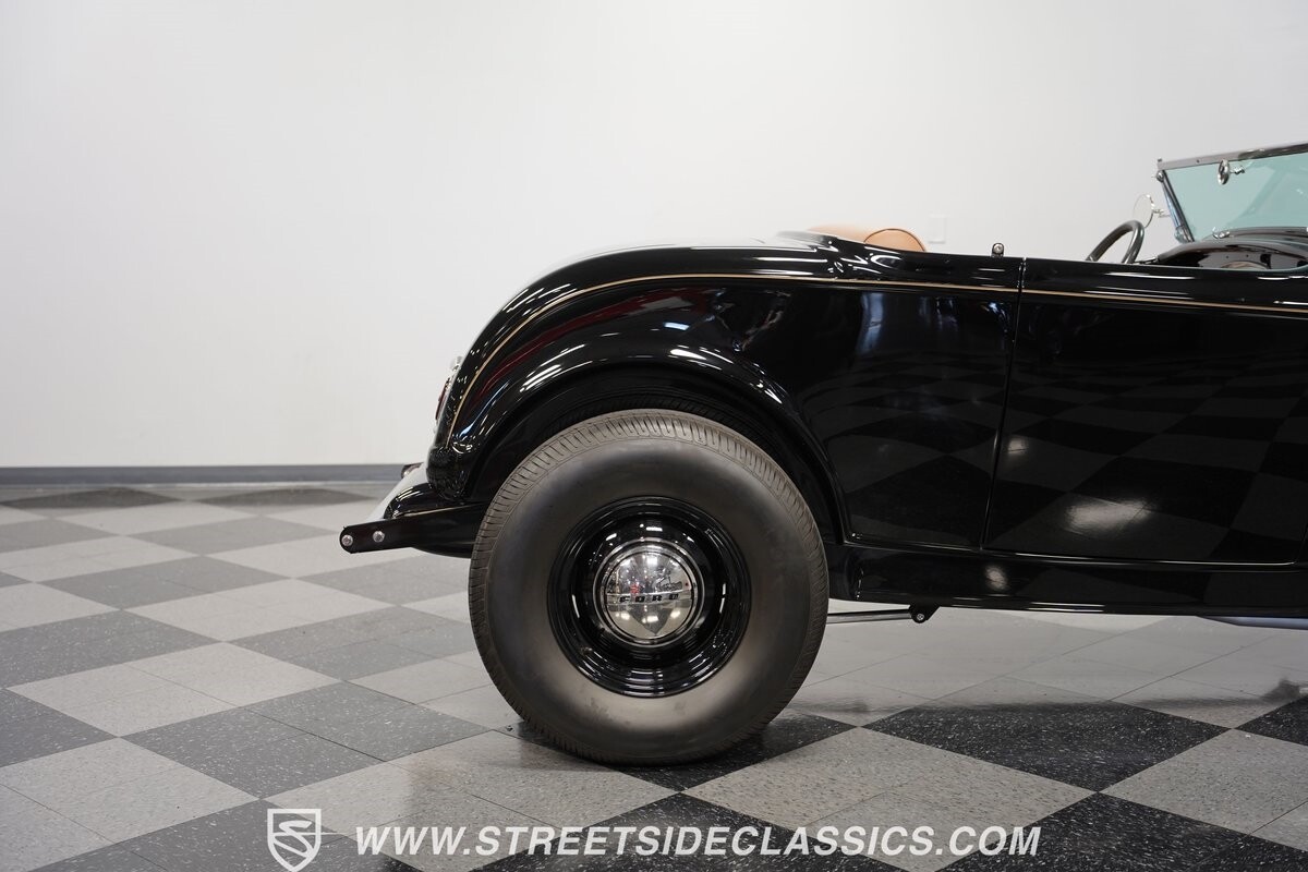 Ford-Highboy-1932-Convertible-32