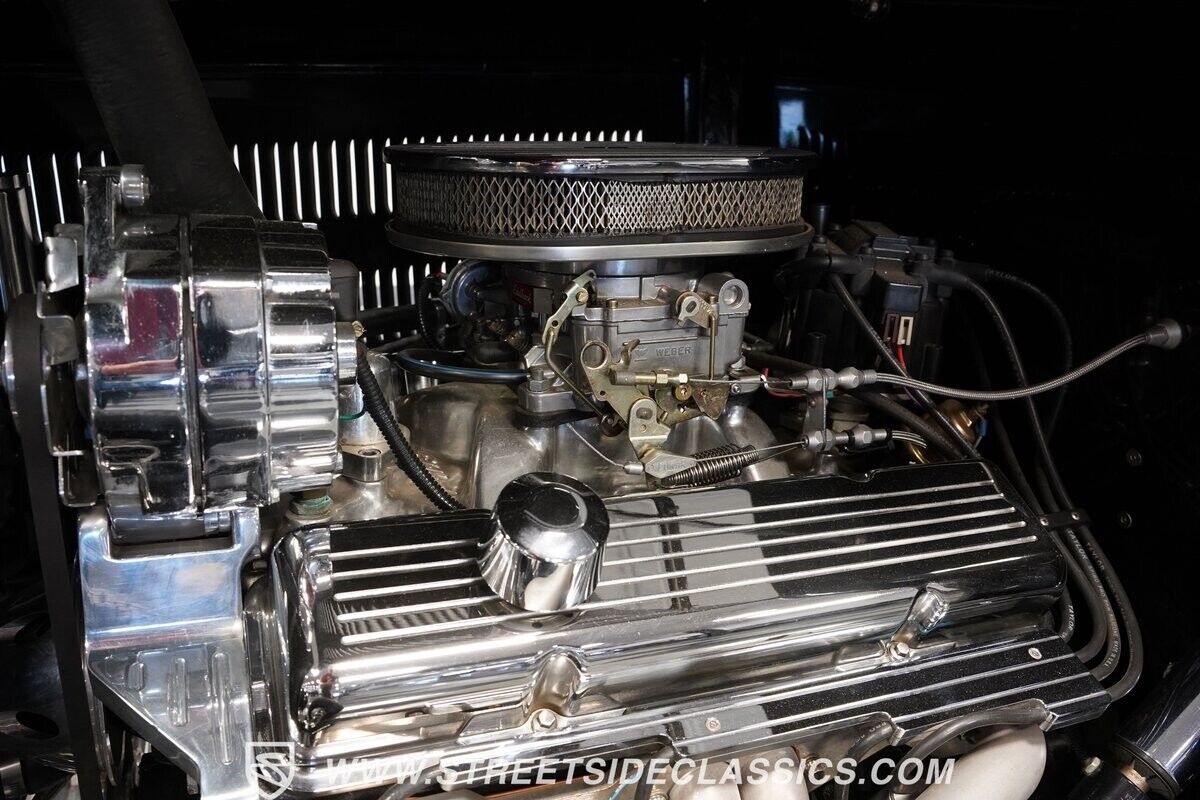 Ford-Highboy-1932-Convertible-38