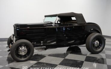 Ford-Highboy-1932-Convertible-6