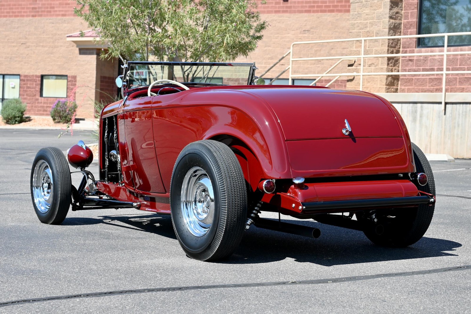 Ford-Highboy-Roadster-1932-10