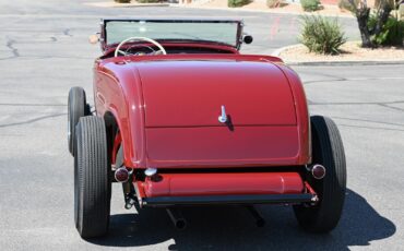Ford-Highboy-Roadster-1932-11