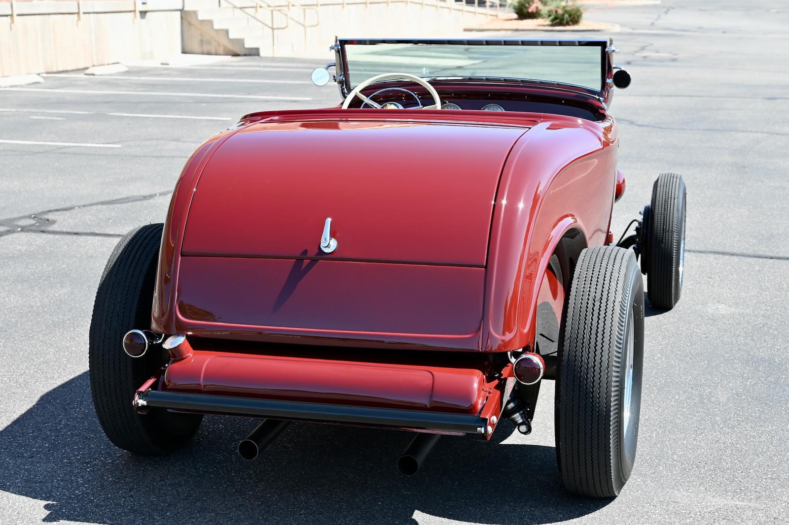 Ford-Highboy-Roadster-1932-13