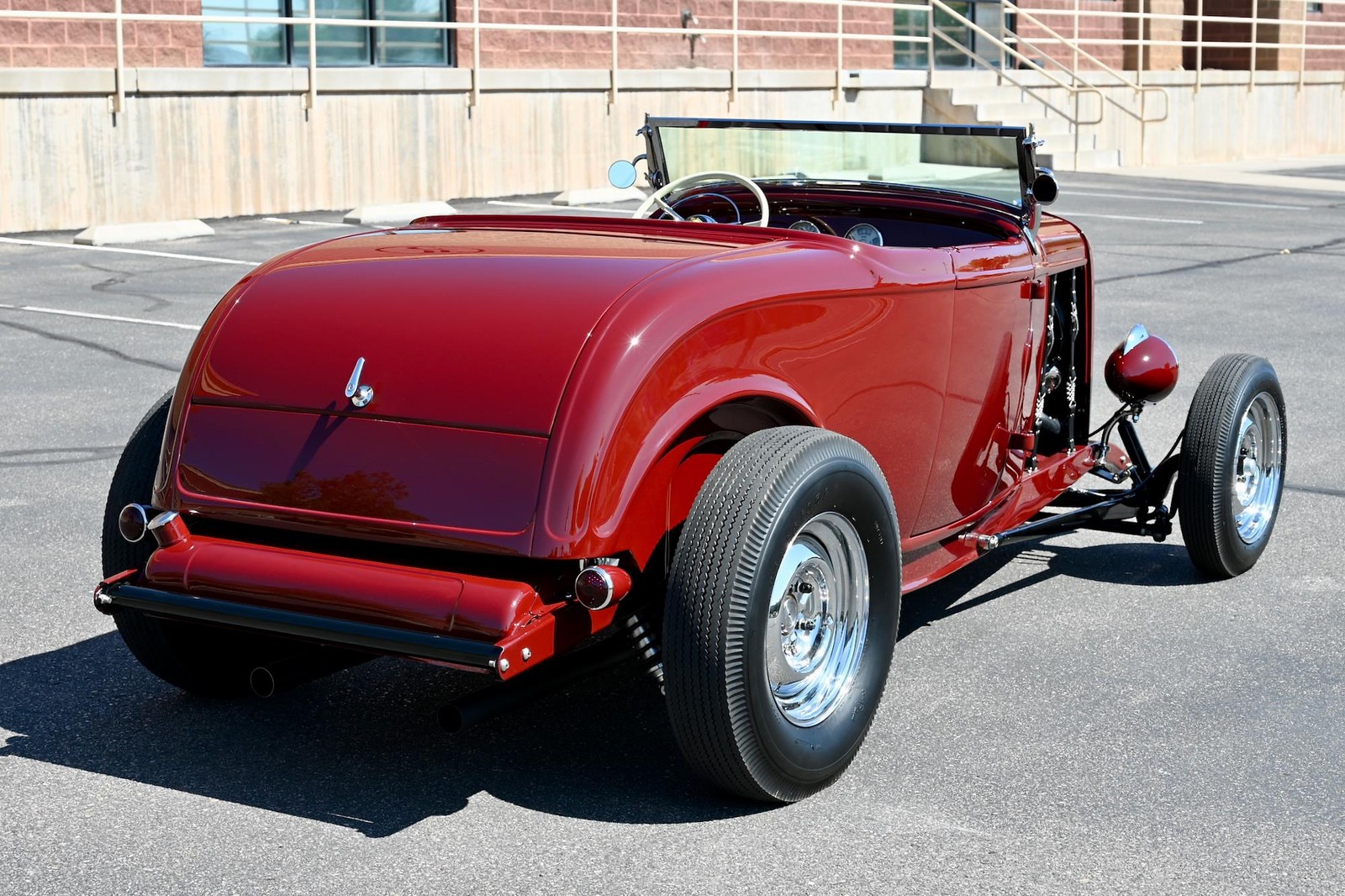 Ford-Highboy-Roadster-1932-14