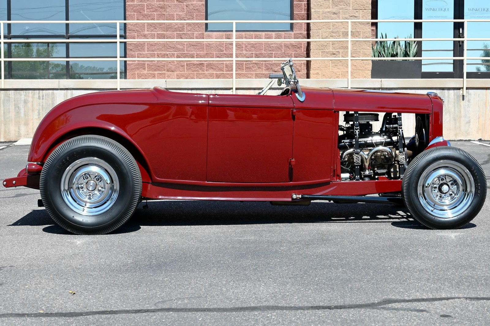 Ford-Highboy-Roadster-1932-17