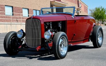 Ford-Highboy-Roadster-1932-2
