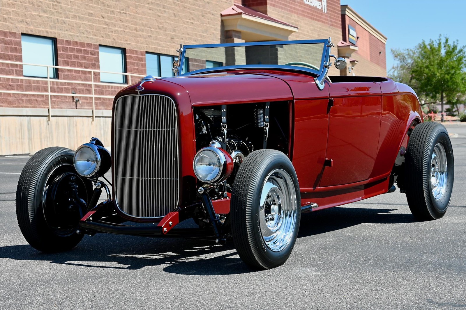 Ford-Highboy-Roadster-1932-2