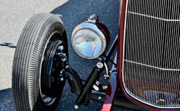 Ford-Highboy-Roadster-1932-29
