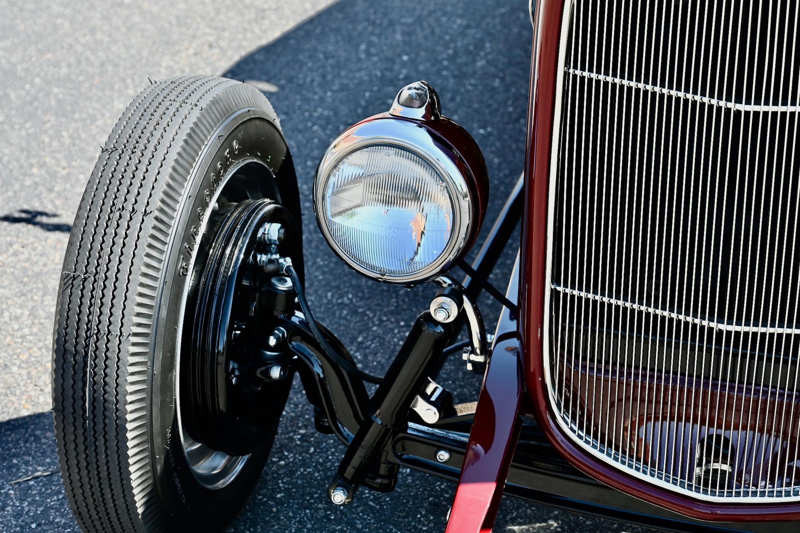 Ford-Highboy-Roadster-1932-29