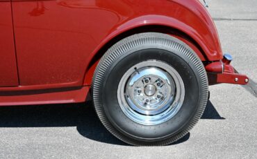 Ford-Highboy-Roadster-1932-33
