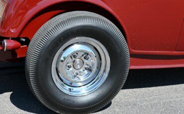 Ford-Highboy-Roadster-1932-34