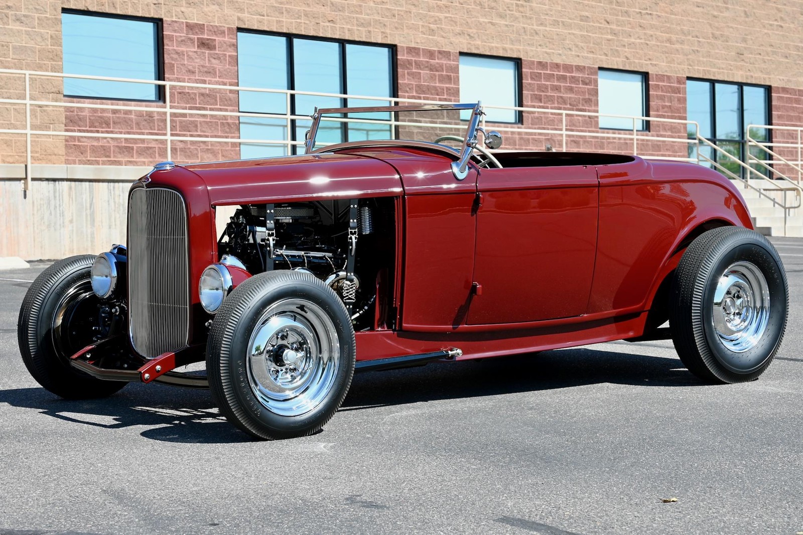 Ford-Highboy-Roadster-1932-5