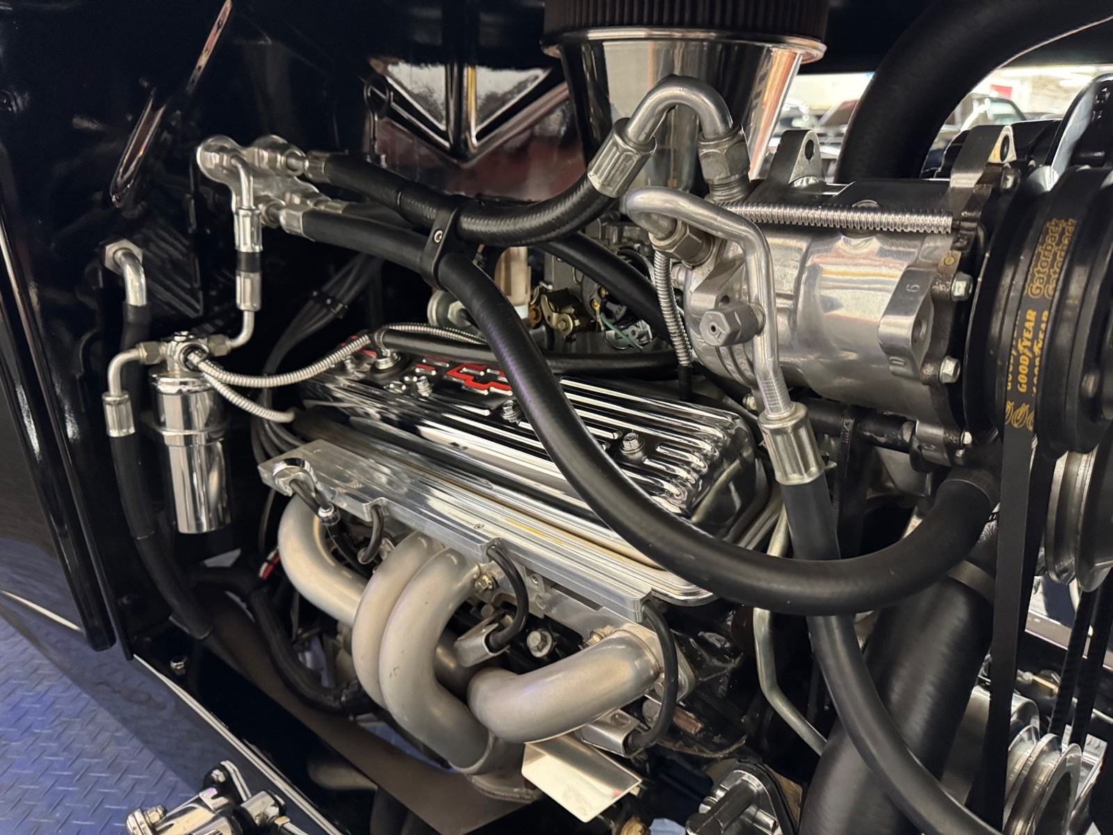 Ford-Hot-Rod-Street-Rod-1932-Coupe-38