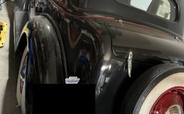 Ford-Humpback-1936-Black-10
