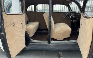 Ford-Humpback-1936-Black-11