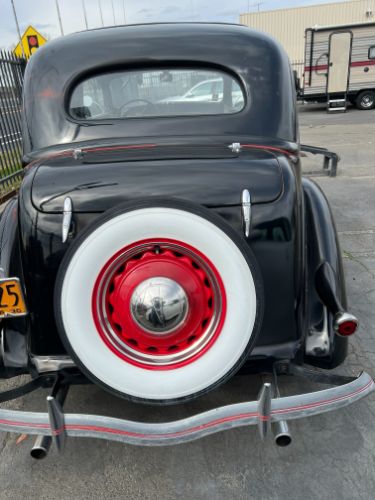 Ford-Humpback-1936-Black-3